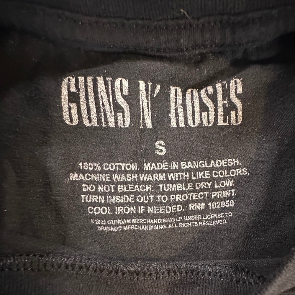 Guns N Roses Band Graphic T-Shirt Black Small 100% Cotton Short Sleeve Crewneck - Picture 2 of 5